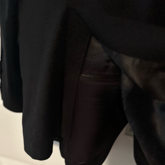 Jos A-Bank Tuxedo jacket. S 52R. Worn once Excellent condition. - Picture 4 of 8